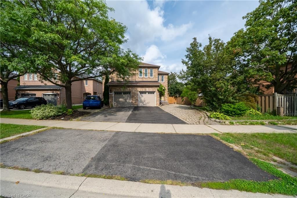 Single Family Residence for sale at 2031 Westree Drive, Oakville, ON, L6M 3W3 - WT West Oak Trails - MLS: 40861811