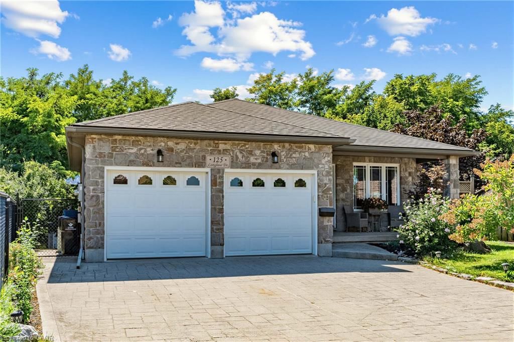 Single Family Residence for sale at 125 Langlaw Drive, Cambridge, ON, N1P 1H9 - Branchton Park - MLS: 40861855