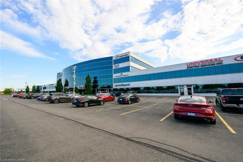 424 - 1100 South Service Road