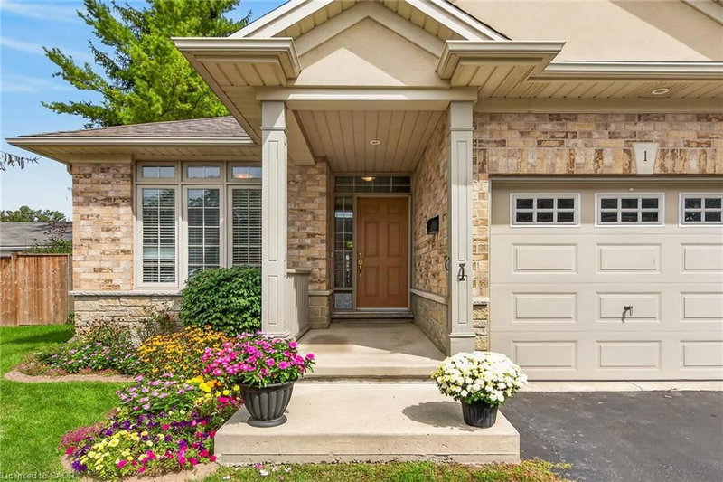 1041 Pine Street photo 4