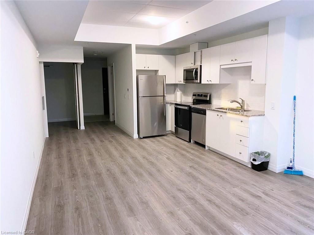 406 - 108 Garment Street 3