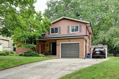 163 Chelford Crescent
