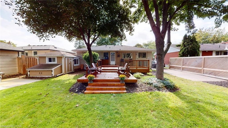 7 Cambridge Drive photo 2
