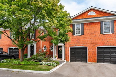 112 Fairwood Place W
