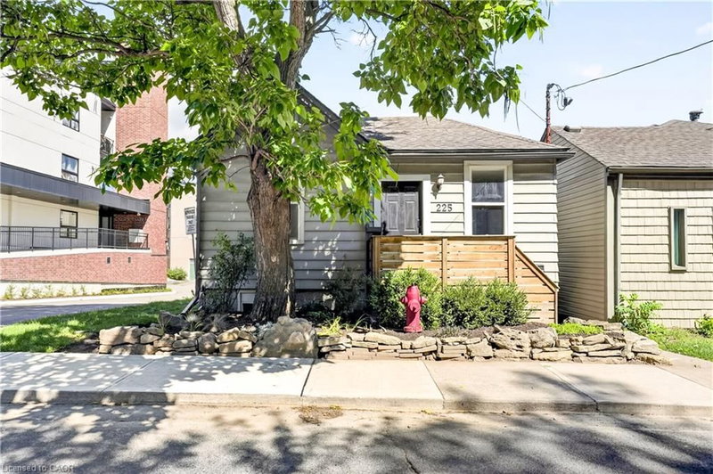 225 Charlton Avenue E photo 1