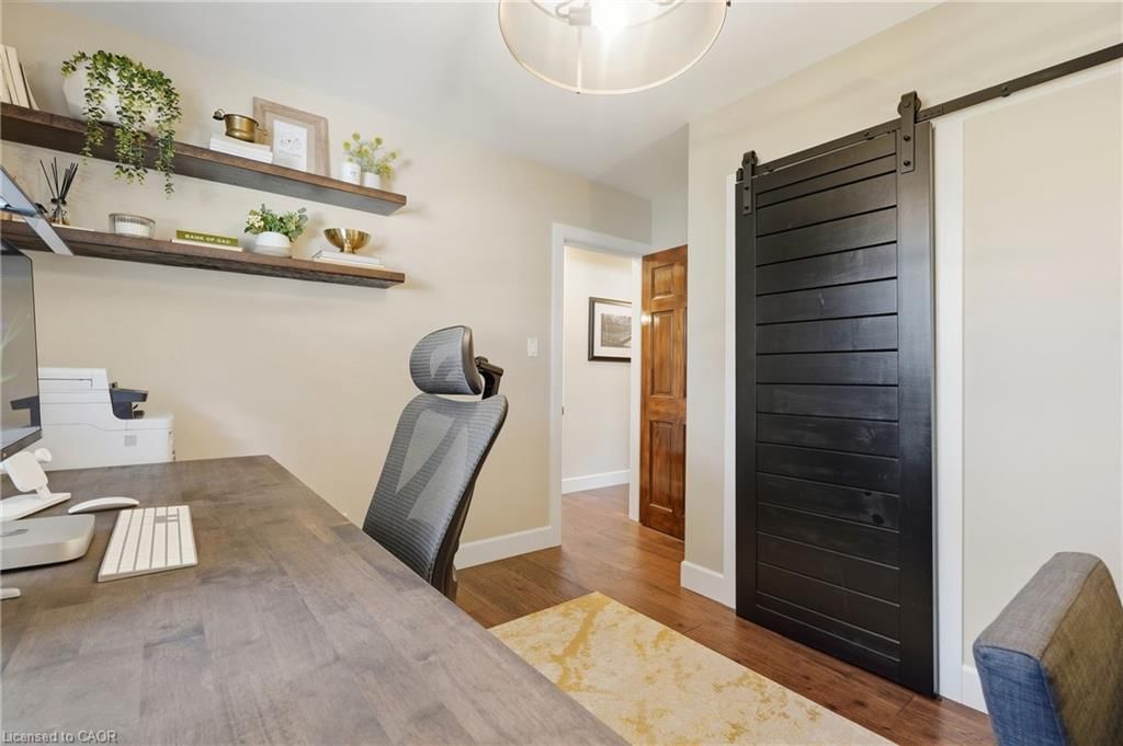 15 Linton Place, Kitchener, view 23
