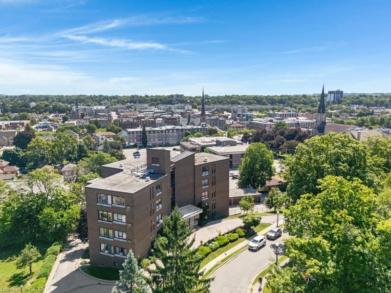 26 Wentworth Avenue photo 2