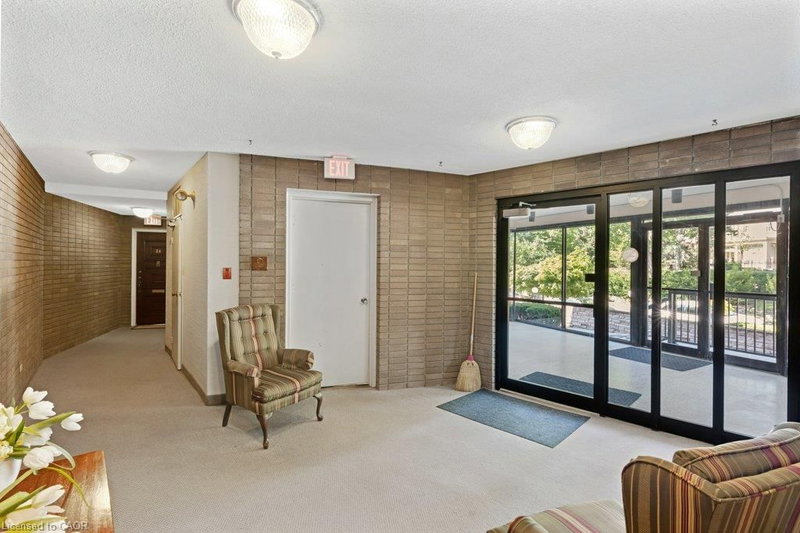 26 Wentworth Avenue photo 5