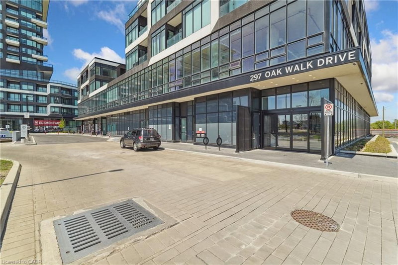 1605 - 297 Oak Walk Drive