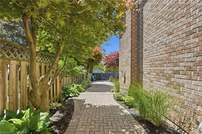 12 Harvest Oak Drive photo 4
