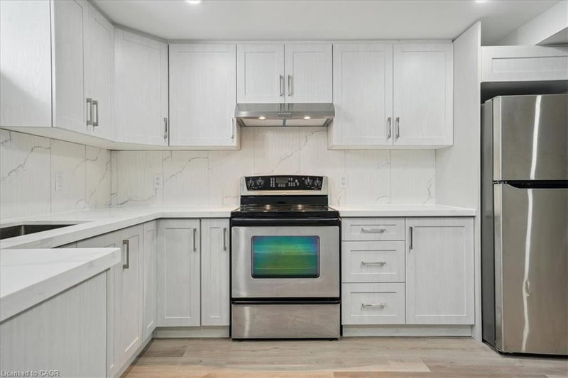LOWER - 2141 Cleaver Avenue