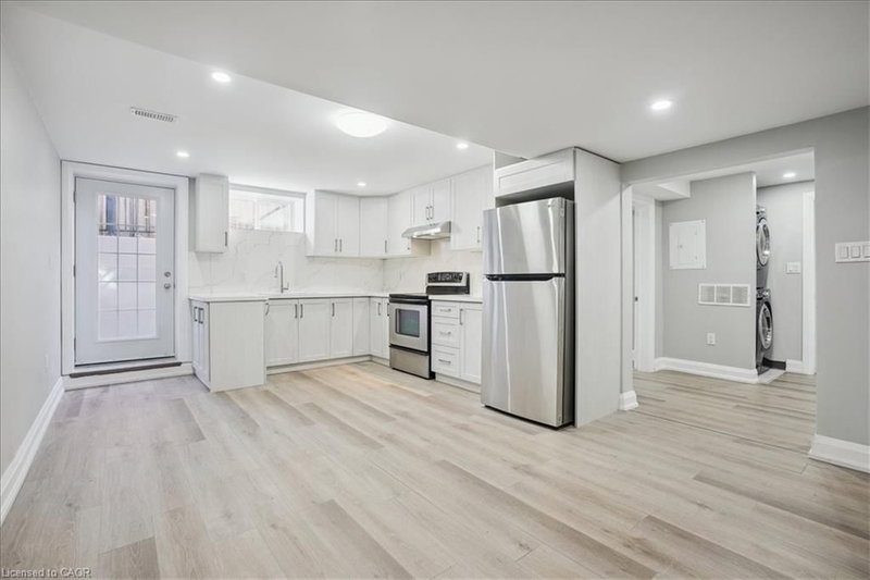 LOWER - 2141 Cleaver Avenue