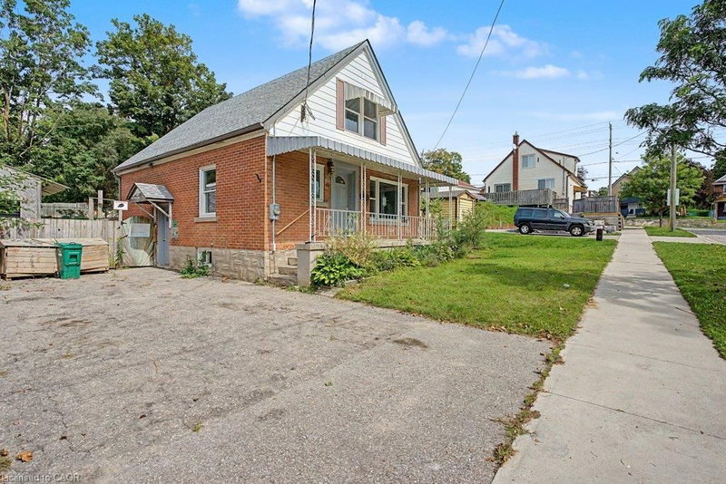 61 Hillview Street