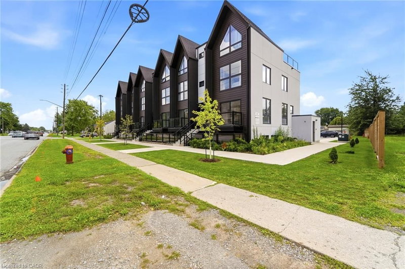 302 - 7277 Wilson Crescent