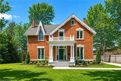 262 Main Street W