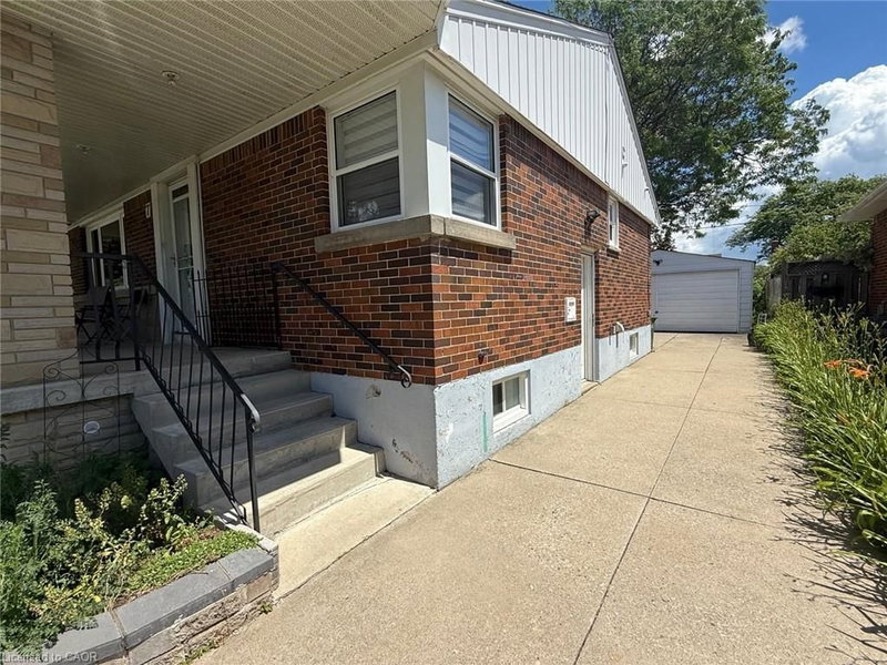 7 Greenwood Street