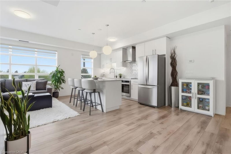 312 - 251 Northfield Drive E