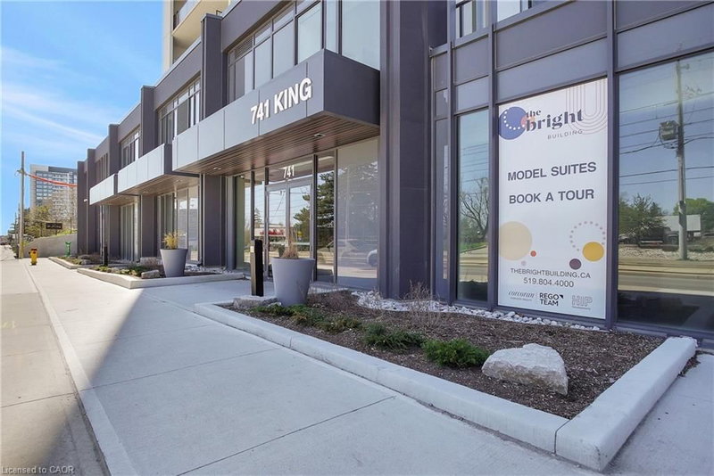 1613 - 741 King Street W