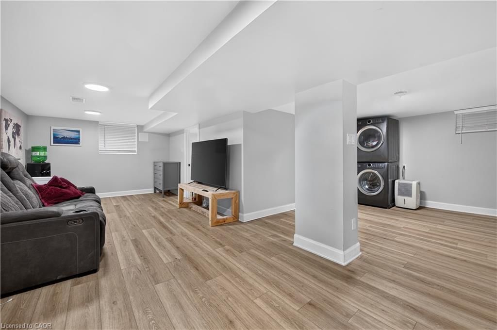 LOWER - 31 Marion Place, Stoney Creek 5