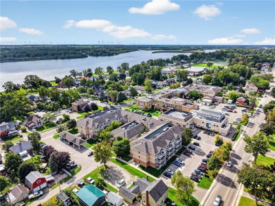 113 - 317 Lock Street W