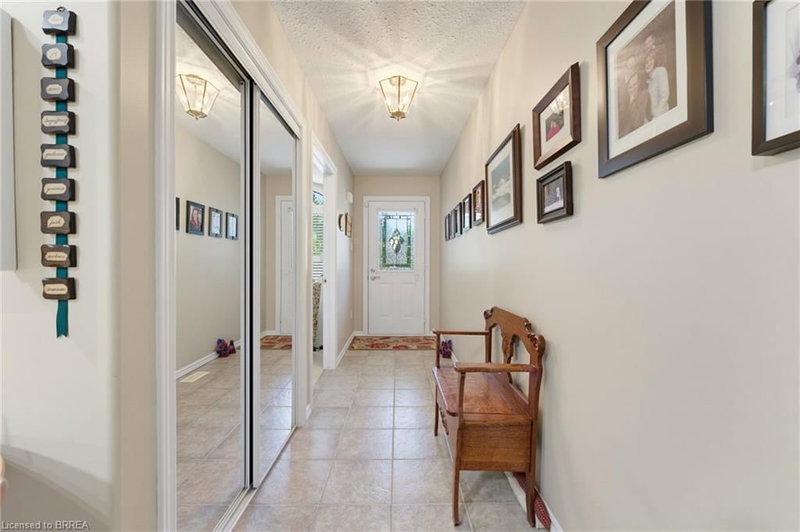 9 - 73 Morton Avenue W