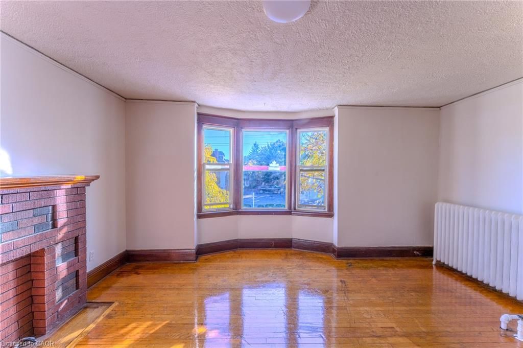 2 - 1369 Main Street E, Hamilton 3