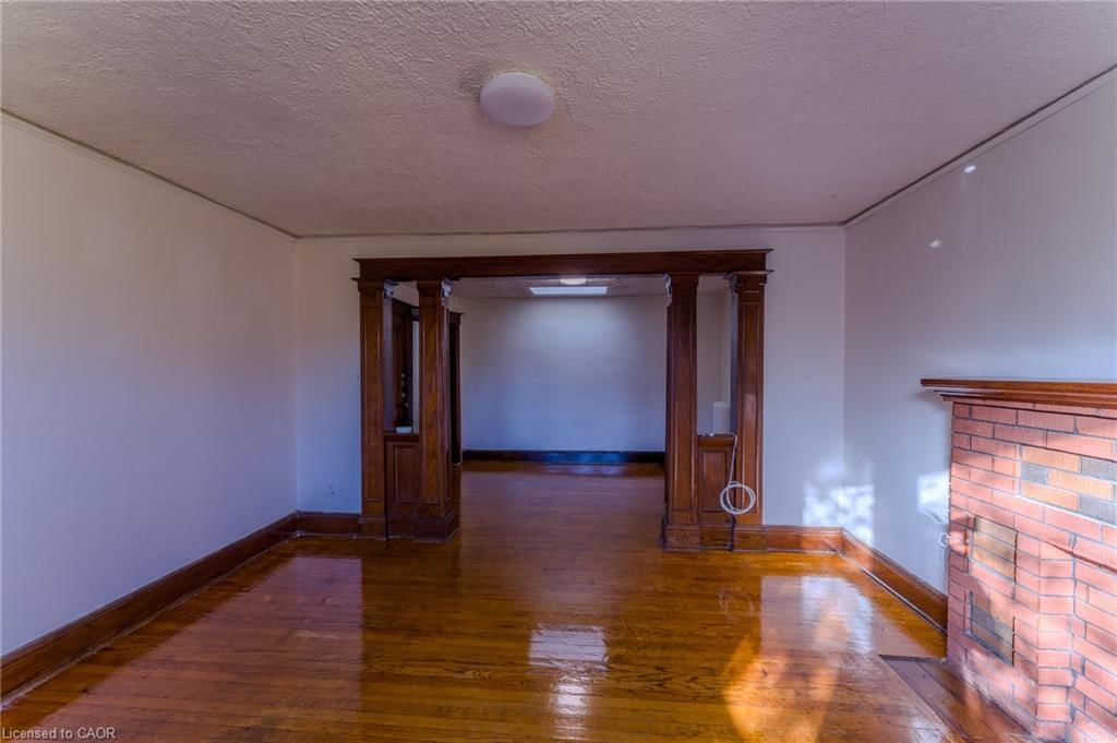 2 - 1369 Main Street E 5