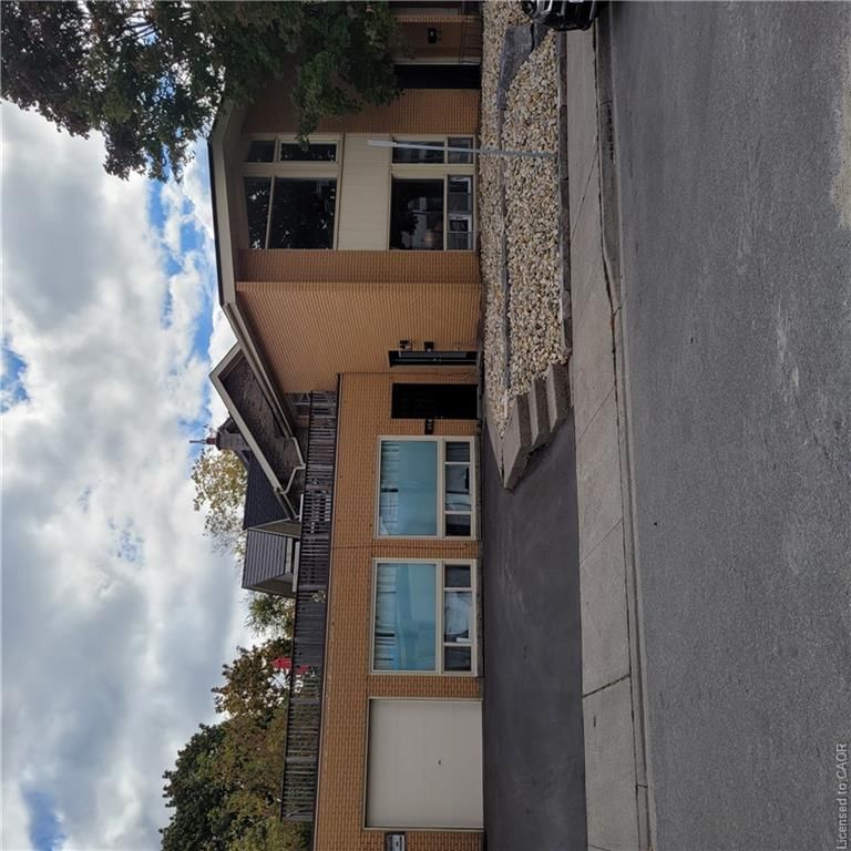 B - 95 Farquhar Street