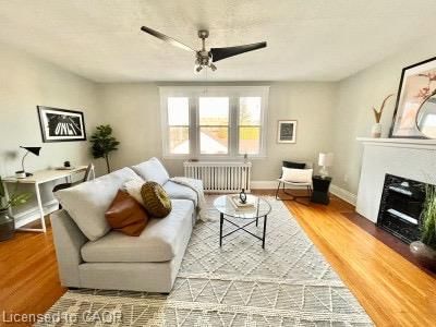 4 - 229 Hess Street S