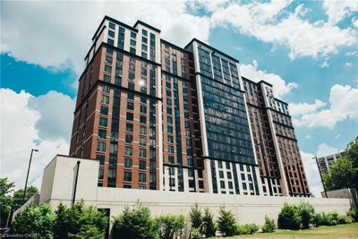 902 - 1235 Richmond Street