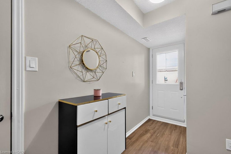 2110 Cleaver Avenue photo 4