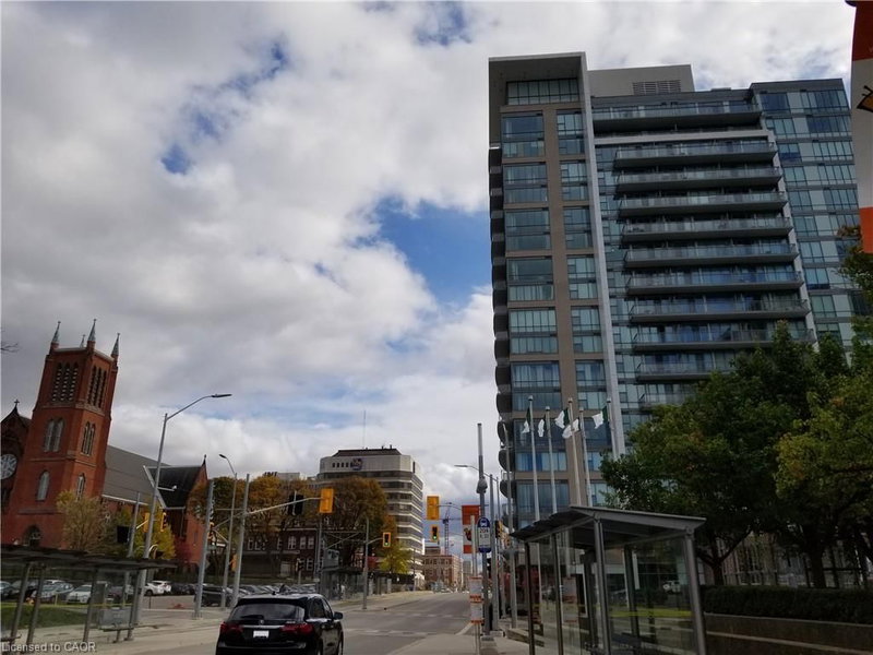 811 - 85 Duke Street W