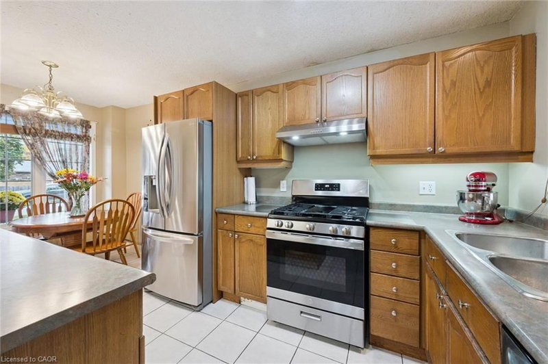 133 Bradson Drive photo 5