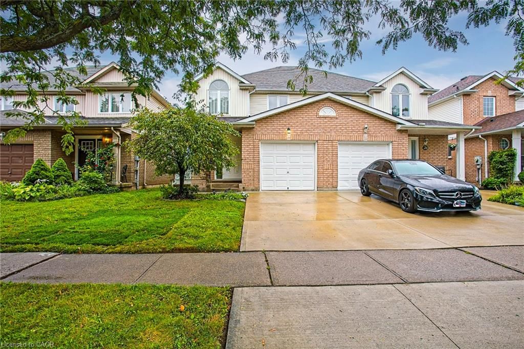 Single Family Residence sold at 28 Maria Street, St. Catharines, ON, L2S 3Y3 - Rykert/Vansickle - MLS: 40862716