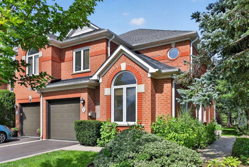 9 - 2103 Berwick Drive