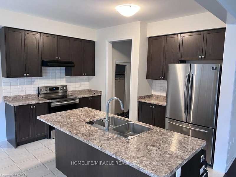 8702 Chickory Trail