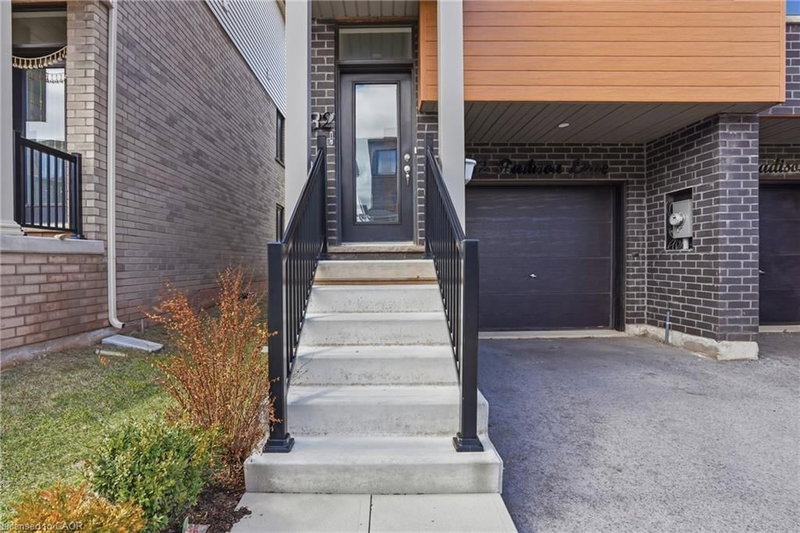 32 Radison Lane