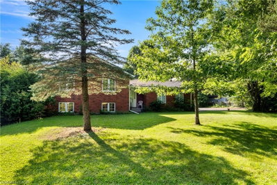 4452 Sideroad 20 Road N