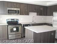 242 Rachel Crescent photo 4