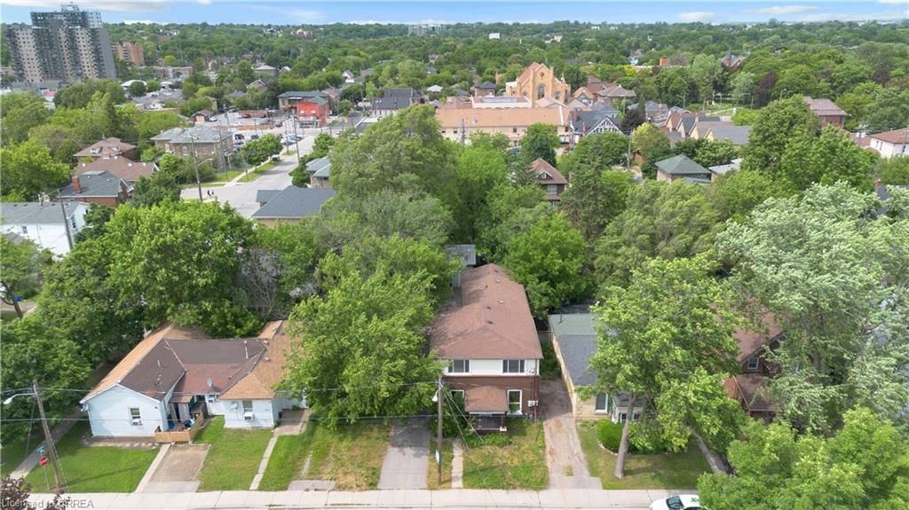 Multi-3 Unit for sale at 8 Victoria Street, Brantford, ON, N3S 3J7 - Victoria/Arthur - MLS: 40862810