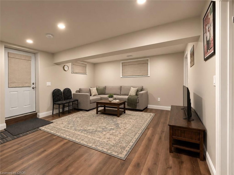 18 Spachman Street photo 5
