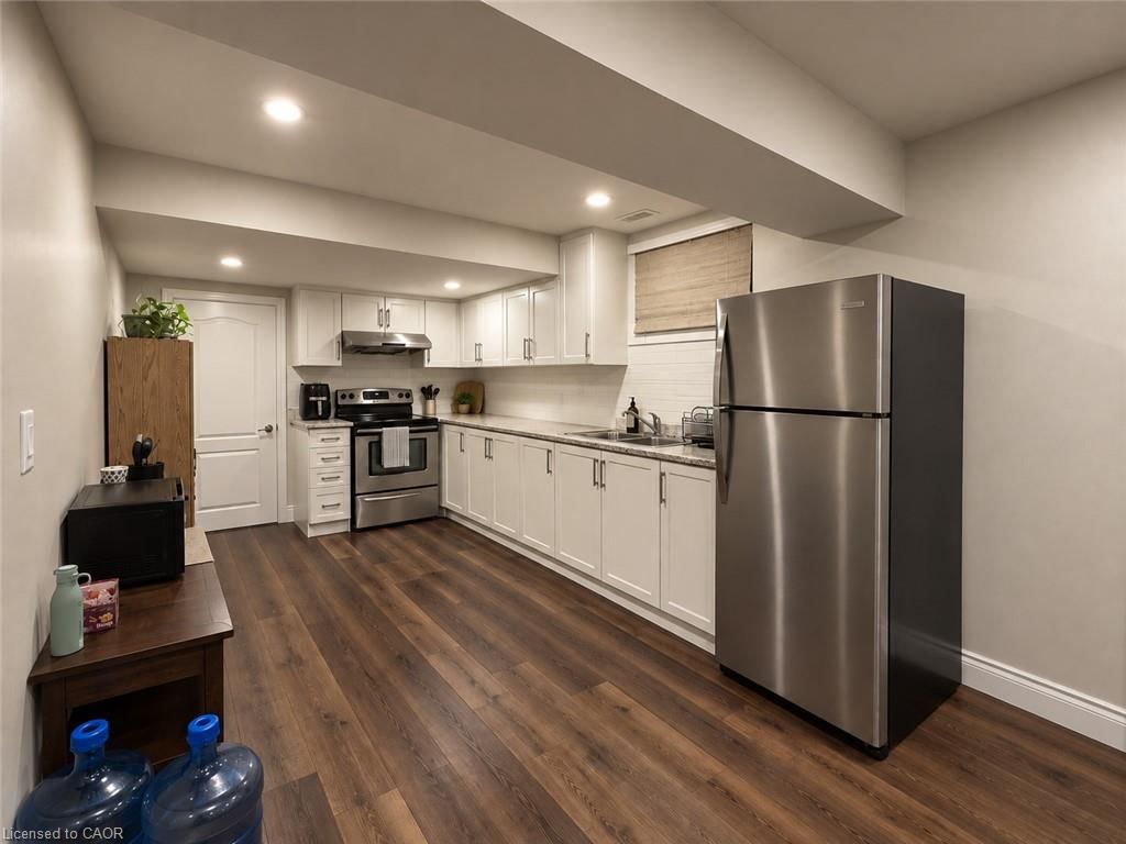 LOWER-18 Spachman Street, Kitchener, view 7