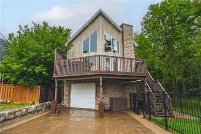 8 Lake Road