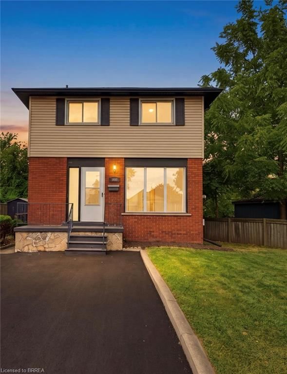 Single Family Residence for sale at 805 Tate Avenue, Hamilton, ON, L8H 6M1 - Parkview - MLS: 40862849