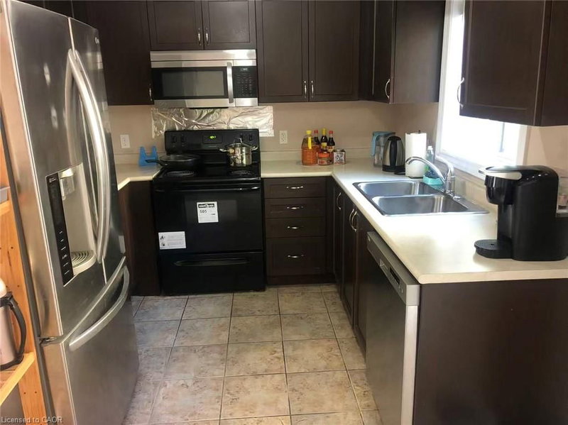 55 Mooregate Crescent photo 3