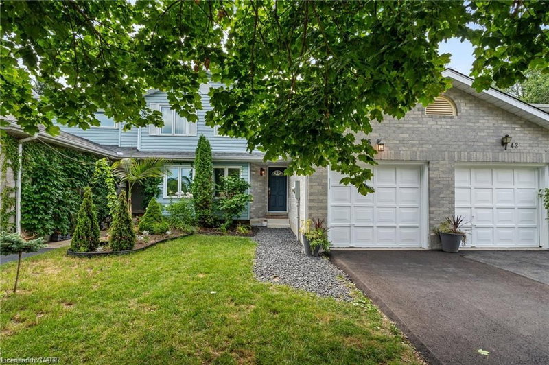 45 Freeman Crescent