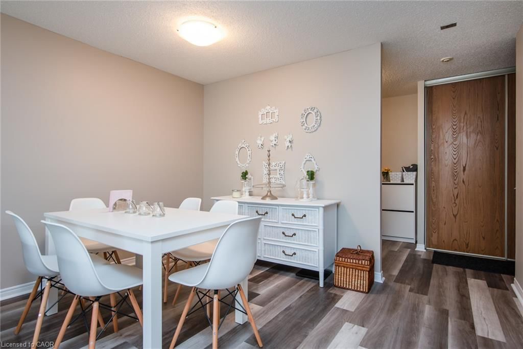 914-35 Green Valley Drive, Kitchener, view 11