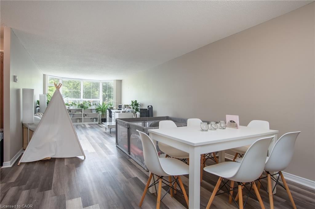 914-35 Green Valley Drive, Kitchener, view 12