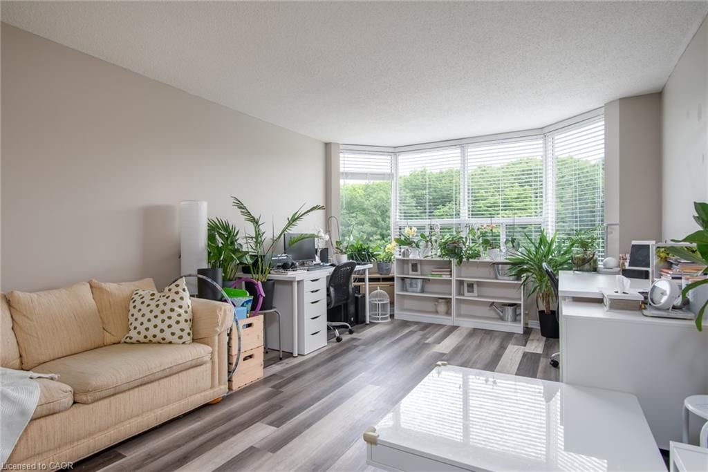 914-35 Green Valley Drive, Kitchener, view 7