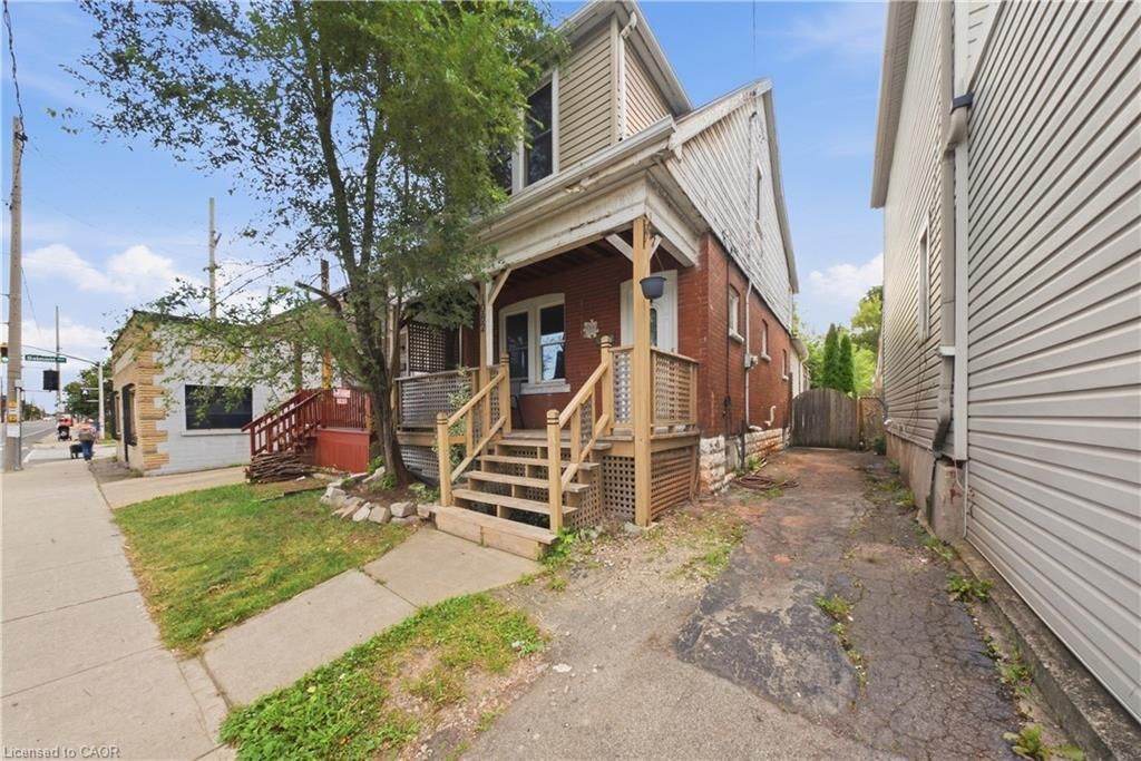 Single Family Residence for sale at 1082 Cannon Street, Hamilton, ON, L8L 2J1 - Crown Point - MLS: 40863014